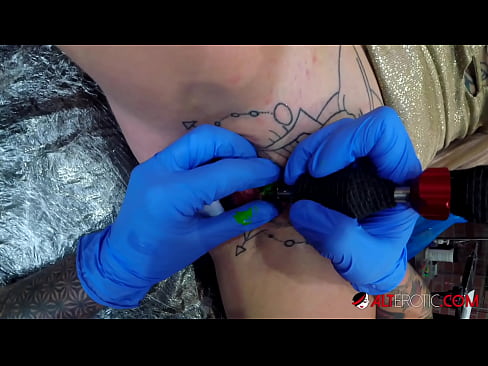 ❤️ Sully Savage oo aad u tattooed ayaa Kintirkeeda ku sawirtay tattoo ❤️ Muqaal dabada %so.3dhentaix.ru